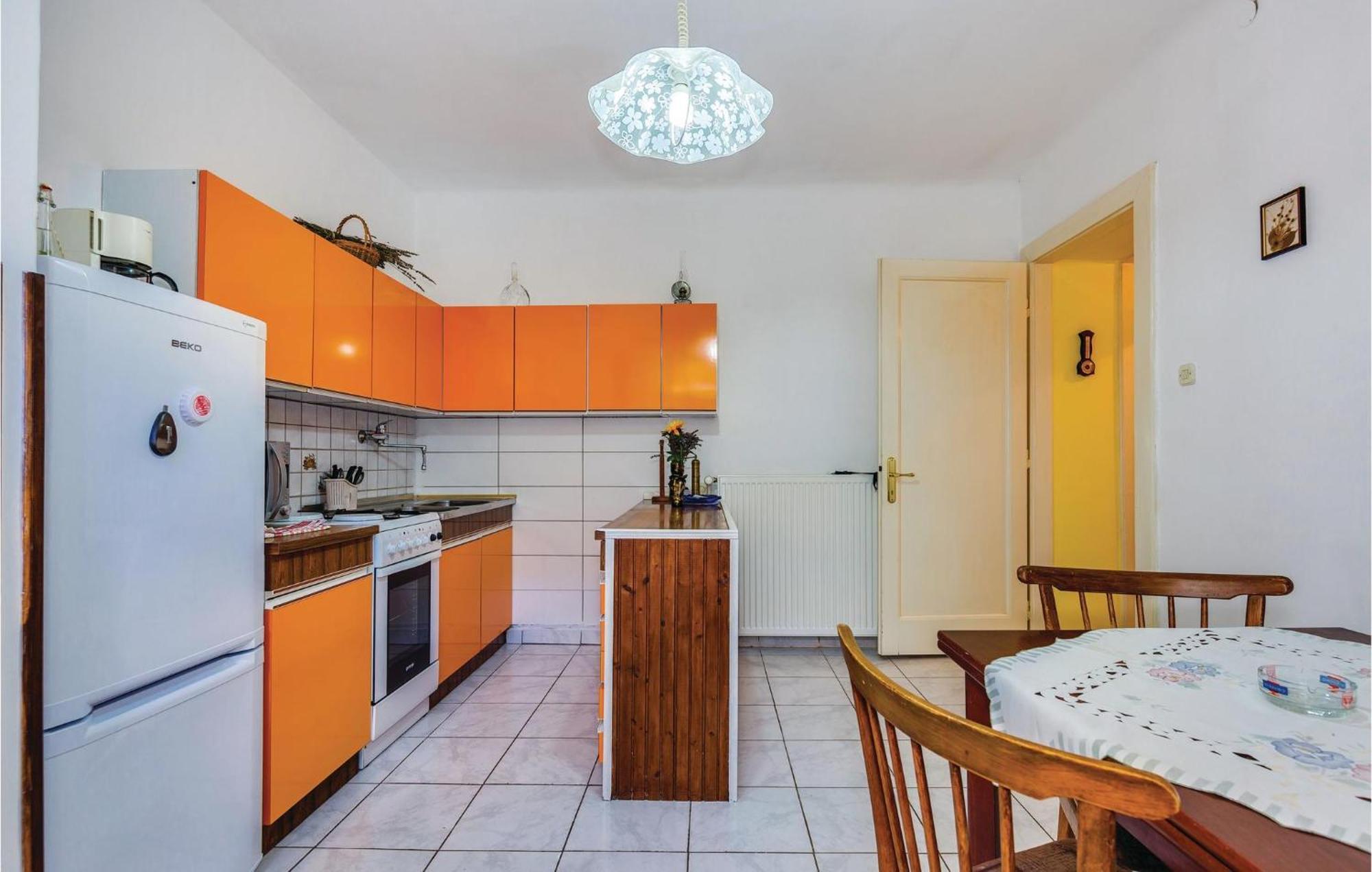 1 Bedroom Beautiful Apartment In Bakar Esterno foto