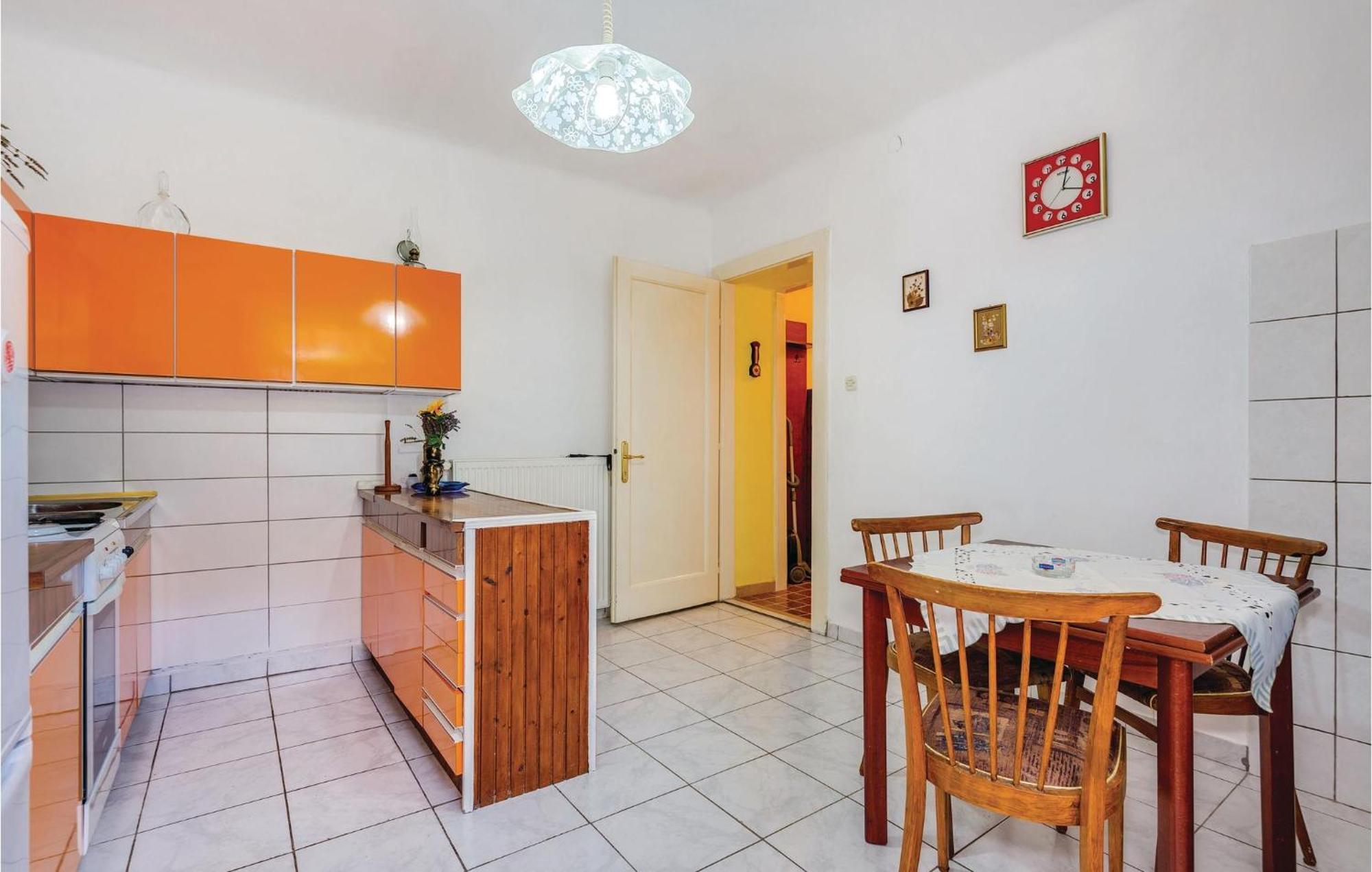 1 Bedroom Beautiful Apartment In Bakar Esterno foto