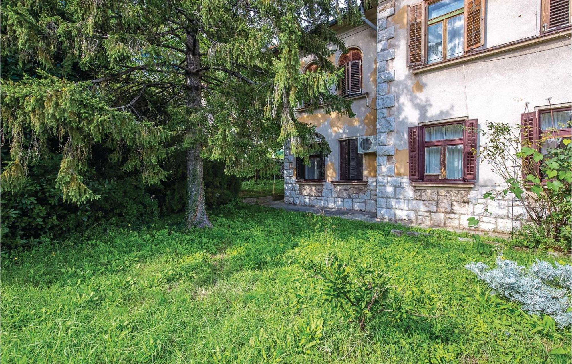 1 Bedroom Beautiful Apartment In Bakar Esterno foto